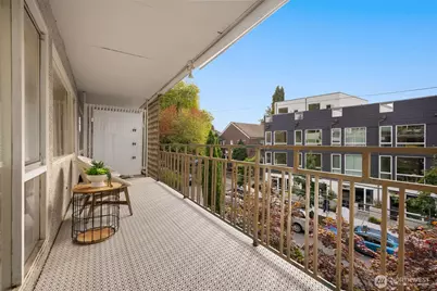 632 13th Avenue E #12, Seattle, WA 98112 - Photo 9