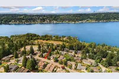 5802 111th Avenue SE, Bellevue, WA 98006 - Photo 3