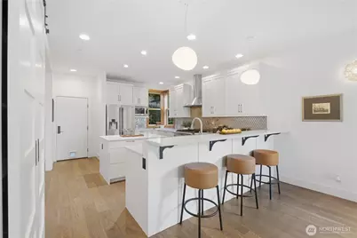 826 30th Avenue, Seattle, WA 98122 - Photo 7