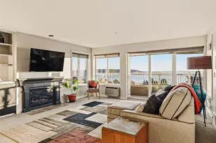 601 W Mercer Pl, Seattle, WA 98119 - Photo 5