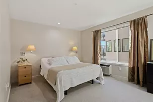 601 W Mercer Pl, Seattle, WA 98119 - Photo 25