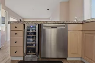 601 W Mercer Pl, Seattle, WA 98119 - Photo 17