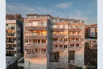 601 W Mercer Place #301, Seattle, WA 98119 - Photo 33