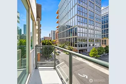 1100 106th Avenue NE #203, Bellevue, WA 98004 - Photo 11