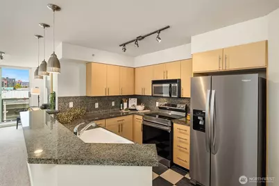 1100 106th Avenue NE #203, Bellevue, WA 98004 - Photo 19