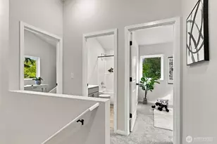 10514 9th Ave NE, Seattle, WA 98125 - Photo 7