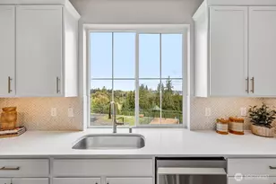 10835 15th St SE, Lake Stevens, WA 98258 - Photo 11