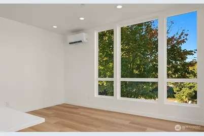 8316 Mary Avenue NW #B, Seattle, WA 98117 - Photo 3