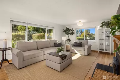 11902 21st Avenue SW, Burien, WA 98146 - Photo 9