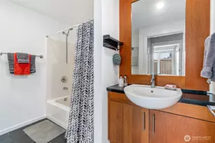 2721 1st Ave, Seattle, WA 98121 - Photo 13