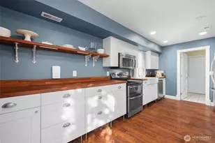 3111 154th St SW, Lynnwood, WA 98087 - Photo 9