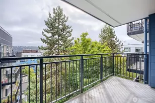 701 Galer St, Seattle, WA 98109 - Photo 25