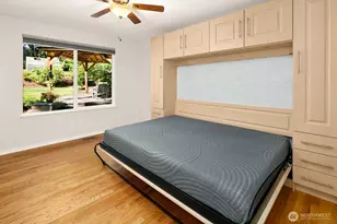 13605 NE 48th Pl, Bellevue, WA 98005 - Photo 21