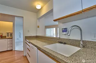 1301 Harbor Ave SW, Seattle, WA 98116 - Photo 13