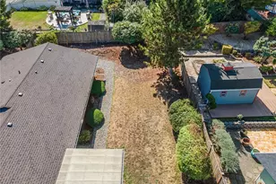 2104 SE 7th St, Puyallup, WA 98372 - Photo 23