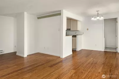 105 S 340th Street #A, Federal Way, WA 98003 - Photo 3