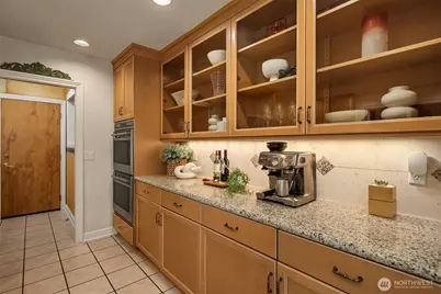14100 SE 44th Street, Bellevue, WA 98006 - Photo 11