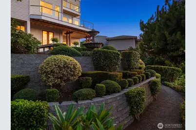 14100 SE 44th Street, Bellevue, WA 98006 - Photo 27
