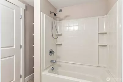 1880 25th Avenue NE #312, Issaquah, WA 98029 - Photo 11