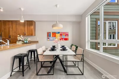 1880 25th Avenue NE #312, Issaquah, WA 98029 - Photo 5