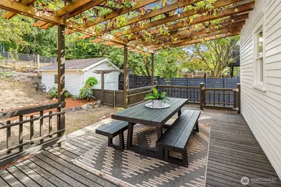 4426 Baker Avenue NW, Seattle, WA 98107 - Photo 33