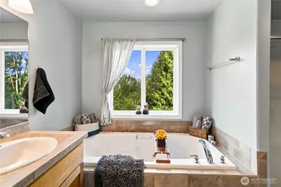 929 Edinburgh Court, Kelso, WA 98626 - Photo 17