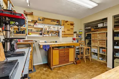 610 Wheeler Street #404, Seattle, WA 98109 - Photo 31