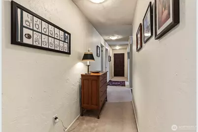 610 Wheeler Street #404, Seattle, WA 98109 - Photo 17