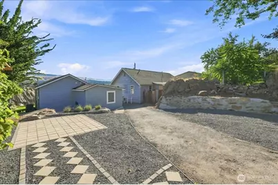 540 S Chelan Avenue, Wenatchee, WA 98801 - Photo 3