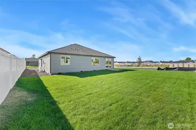 321 N Lessor Loop, Moses Lake, WA 98837 - Photo 29