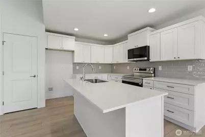 321 N Lessor Loop, Moses Lake, WA 98837 - Photo 11