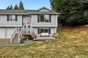 12130 Rainbow Dr, Arlington, WA 98223 - Photo 3