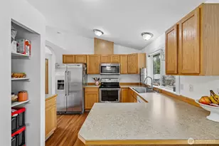 12130 Rainbow Dr, Arlington, WA 98223 - Photo 11