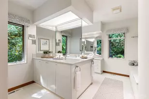 11044 NE Boulder Pl, Bainbridge Island, WA 98110 - Photo 21