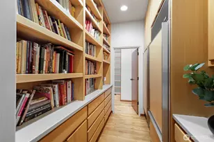 11044 NE Boulder Pl, Bainbridge Island, WA 98110 - Photo 9
