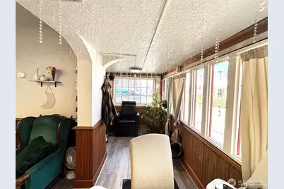 105 Maple Avenue, La Conner, WA 98257 - Photo 9