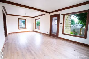 4210 S Holly St, Seattle, WA 98118 - Photo 3