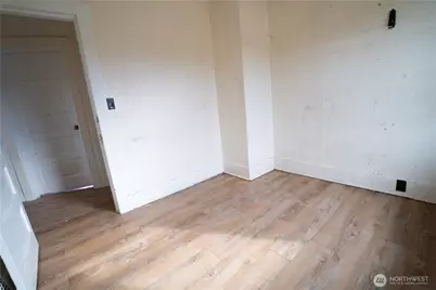 4210 S Holly Street, Seattle, WA 98118 - Photo 11