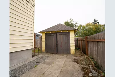 4210 S Holly Street, Seattle, WA 98118 - Photo 25