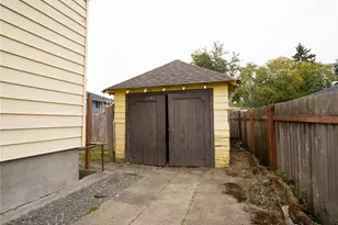 4210 S Holly St, Seattle, WA 98118 - Photo 25