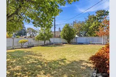 1501 N Huson, Tacoma, WA 98406 - Photo 5