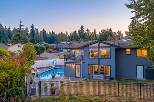 2925 Panaview Blvd, Everett, WA 98203 - Photo 1