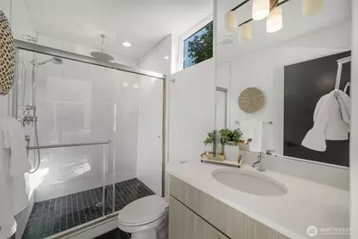 5057 37th Avenue S #B, Seattle, WA 98118 - Photo 15