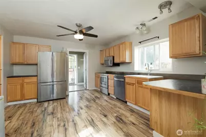 514 Richmond Avenue, Centralia, WA 98531 - Photo 5