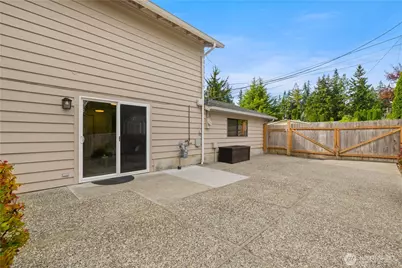 24211 88th Place W, Edmonds, WA 98026 - Photo 33