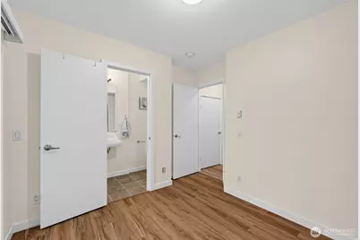3014 NE 140th Street #B, Seattle, WA 98125 - Photo 7