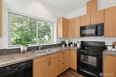 3014 NE 140th Street #B, Seattle, WA 98125 - Photo 15