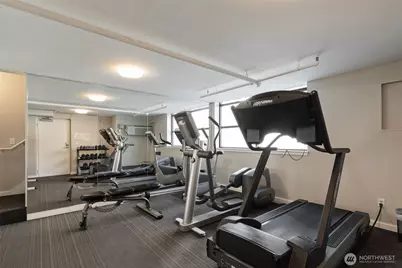 425 Vine St #721, Seattle, WA 98121 - Photo 15