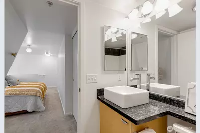 425 Vine St #721, Seattle, WA 98121 - Photo 7