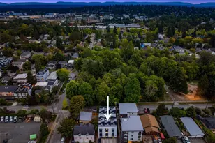9553 Ashworth Ave N, Seattle, WA 98103 - Photo 23